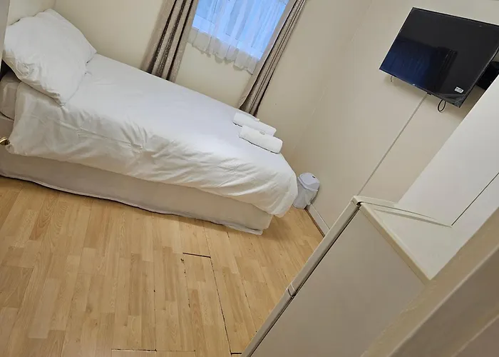 Bruce Rooms
